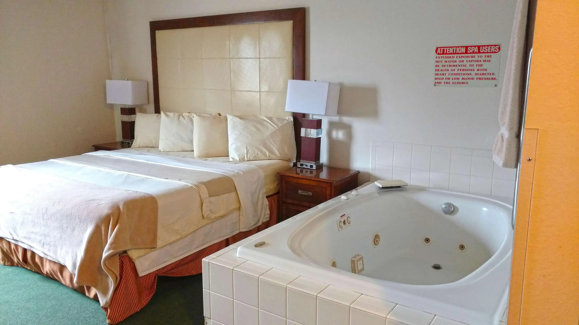 Americas Best Value Inn Zumbrota