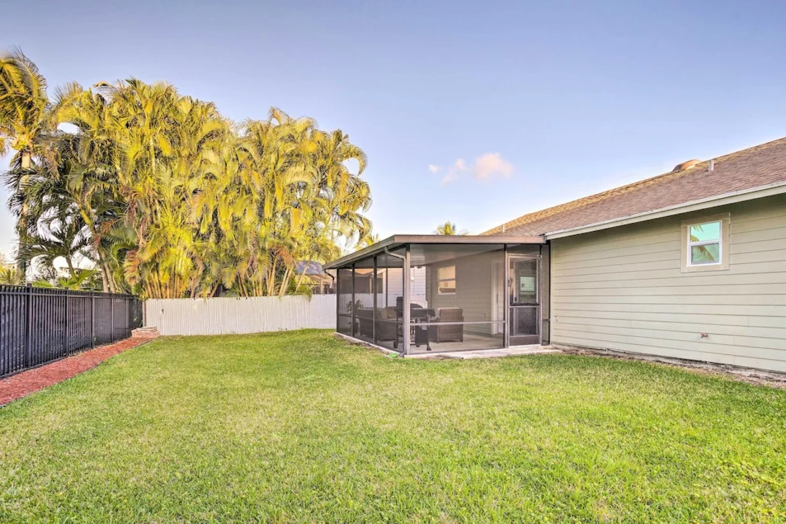 Jupiter Home w/ Patio & Grill ~ 6 Mi to Beach!