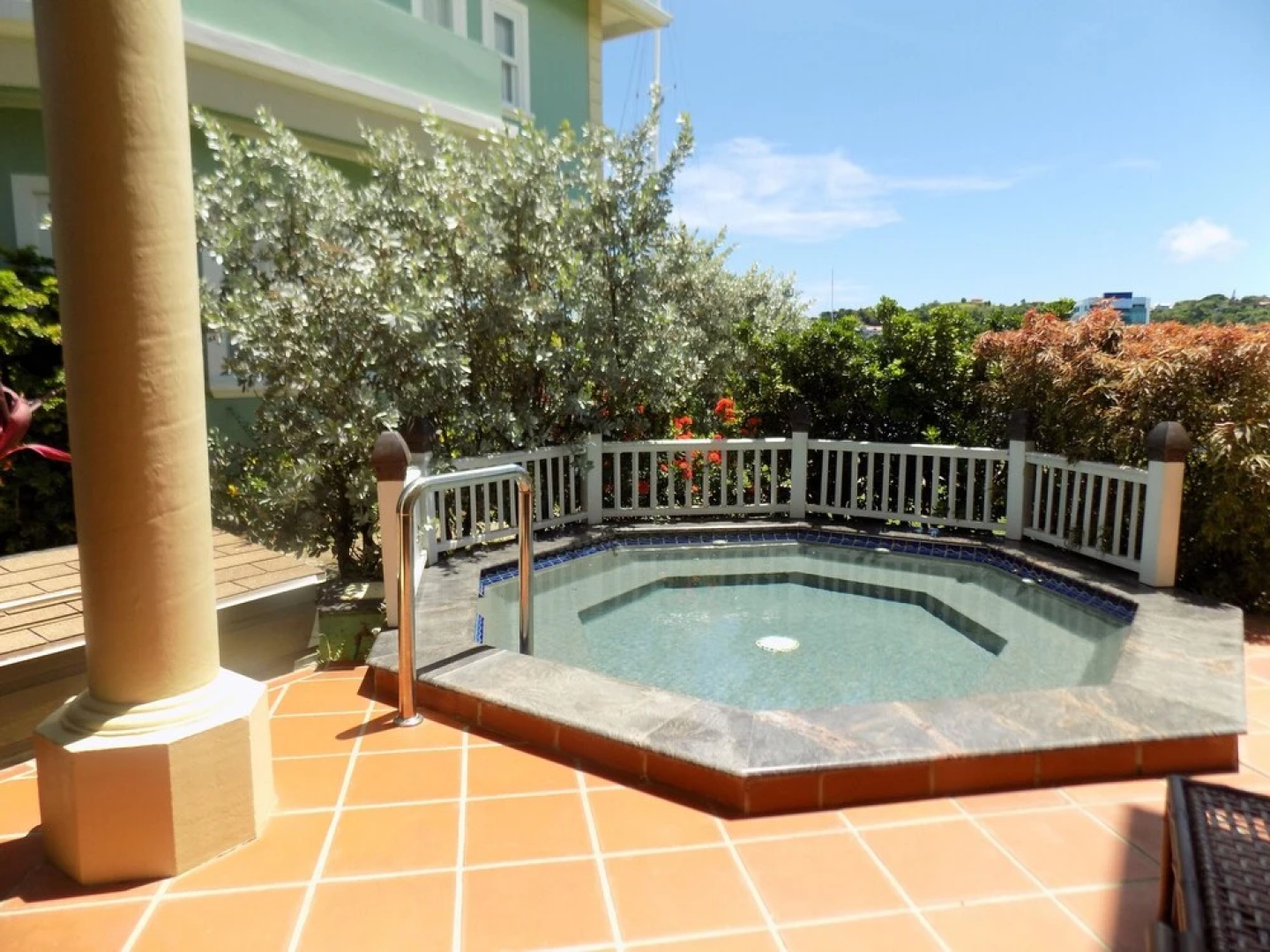 The Pelican #3 - Spacious 2 bedroom 2.5 bath waterfront townhome in the heart of Rodney Bay. 2 Townhouse by RedAwning