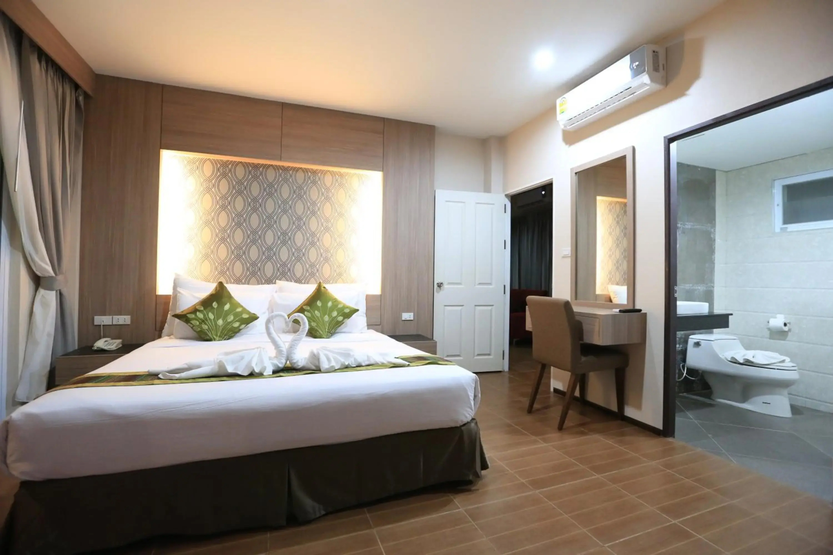 Chaolao Tosang Beach Hotel