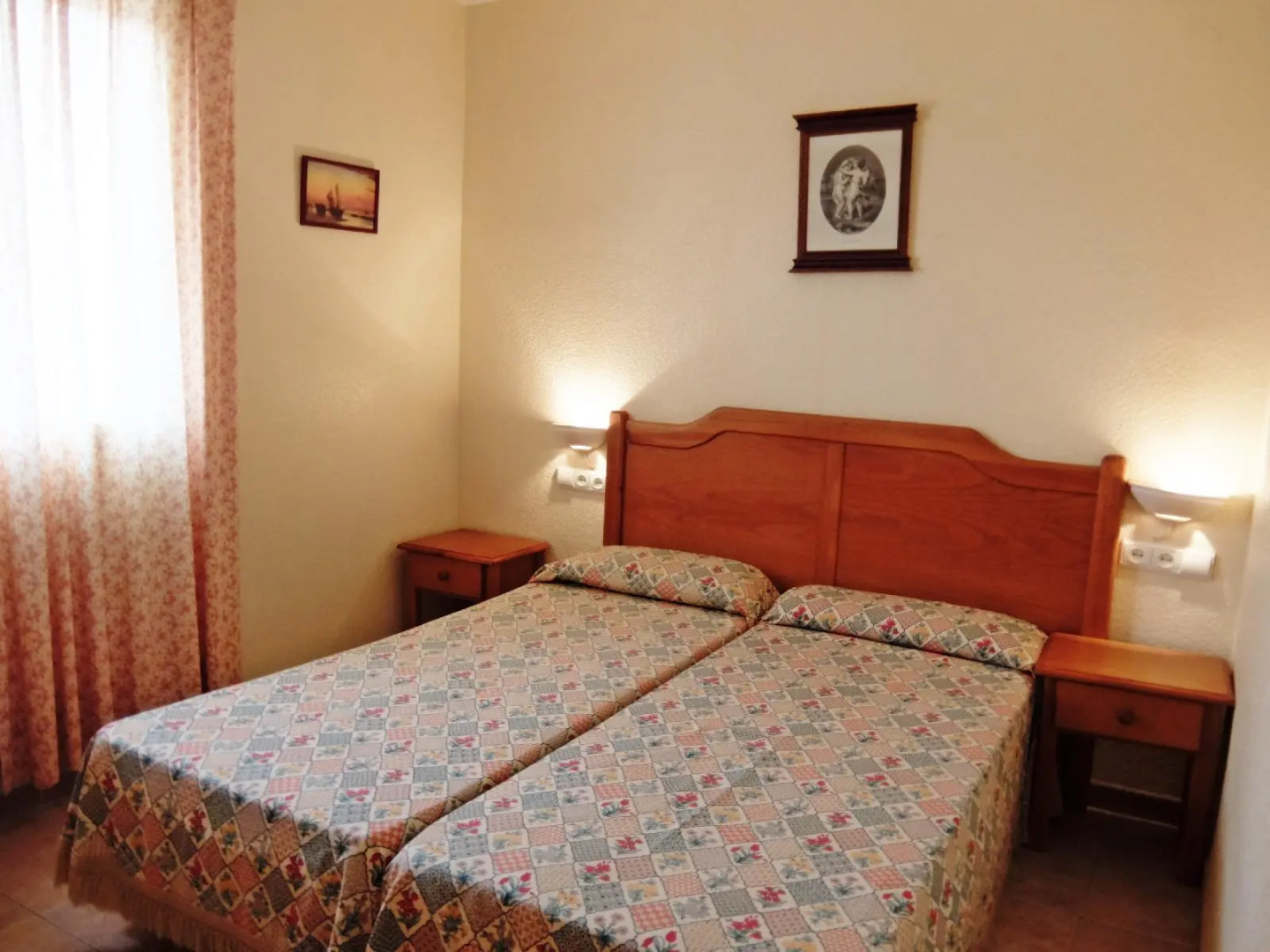 Los Juncos Apartamentos