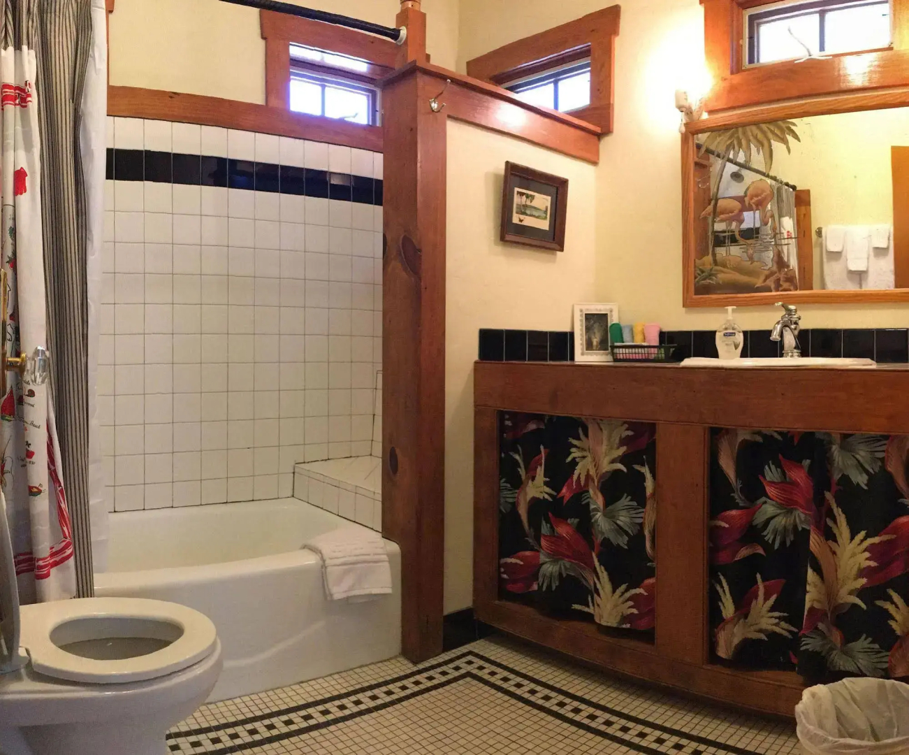 Hibiscus Coffee & Guesthouse