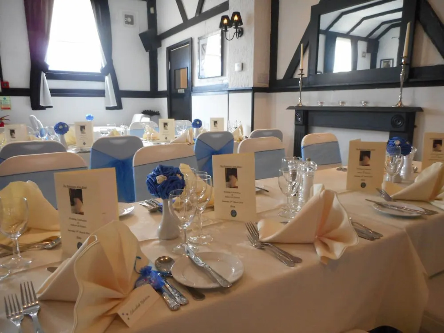 The Robertson Arms Hotel