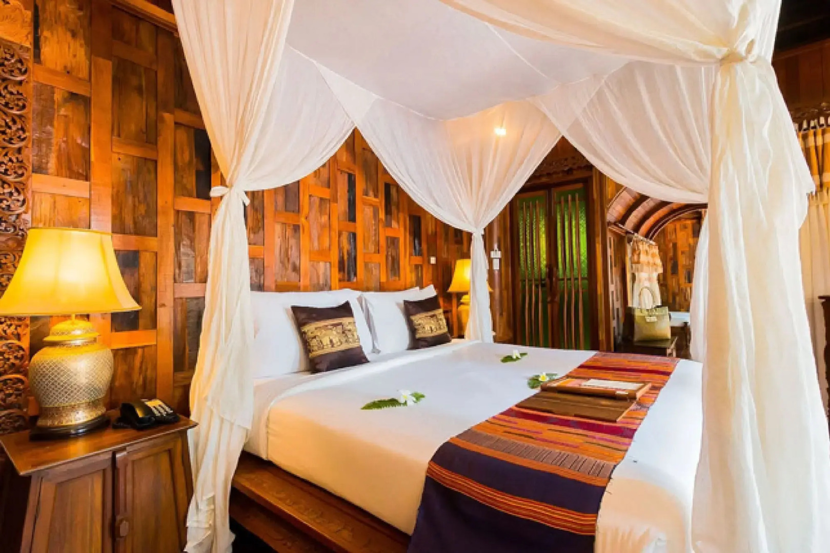 Курортный отель Santhiya Koh Phangan Resort & Spa