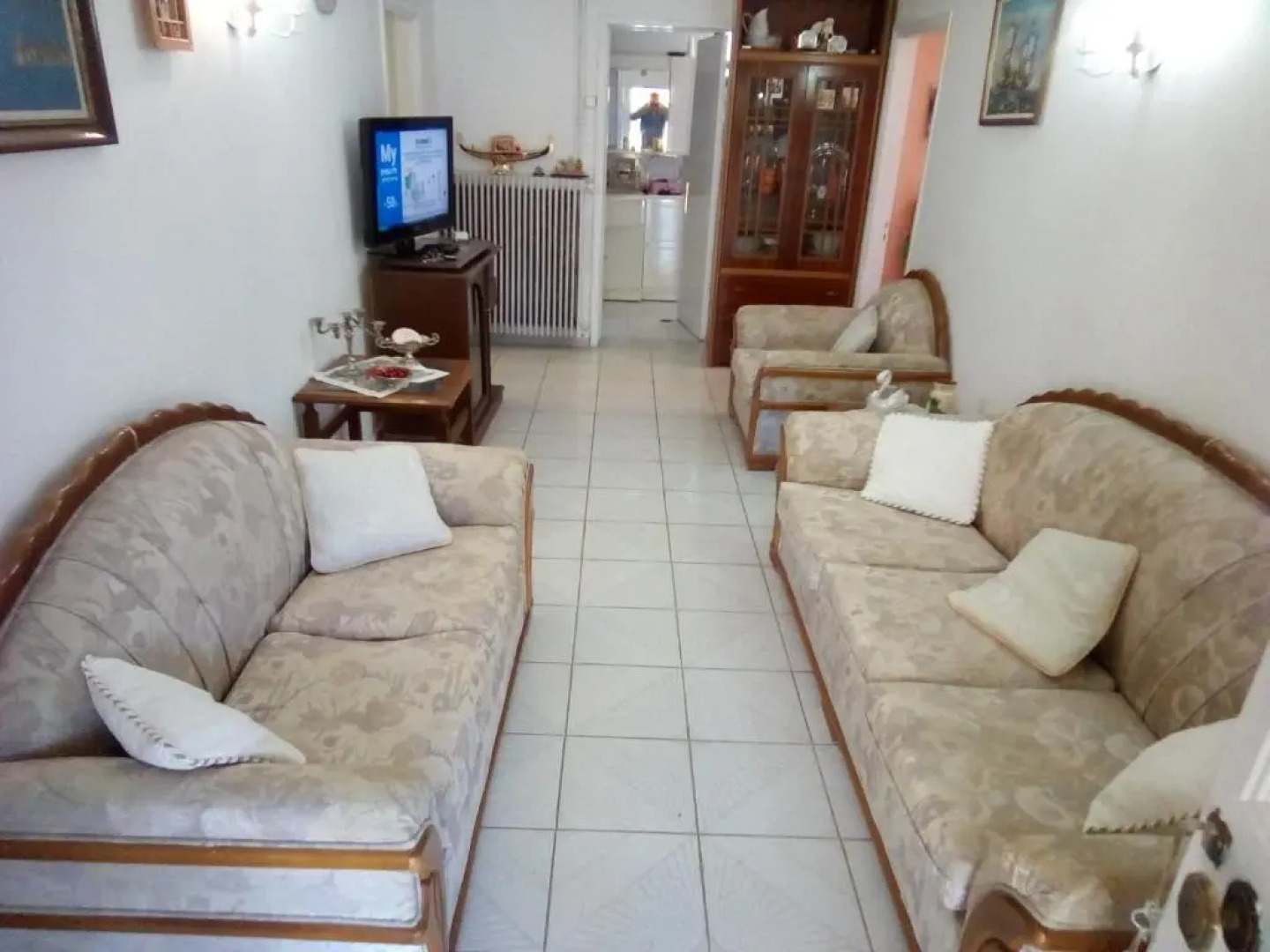 Villa Angela, Traditional house in the village