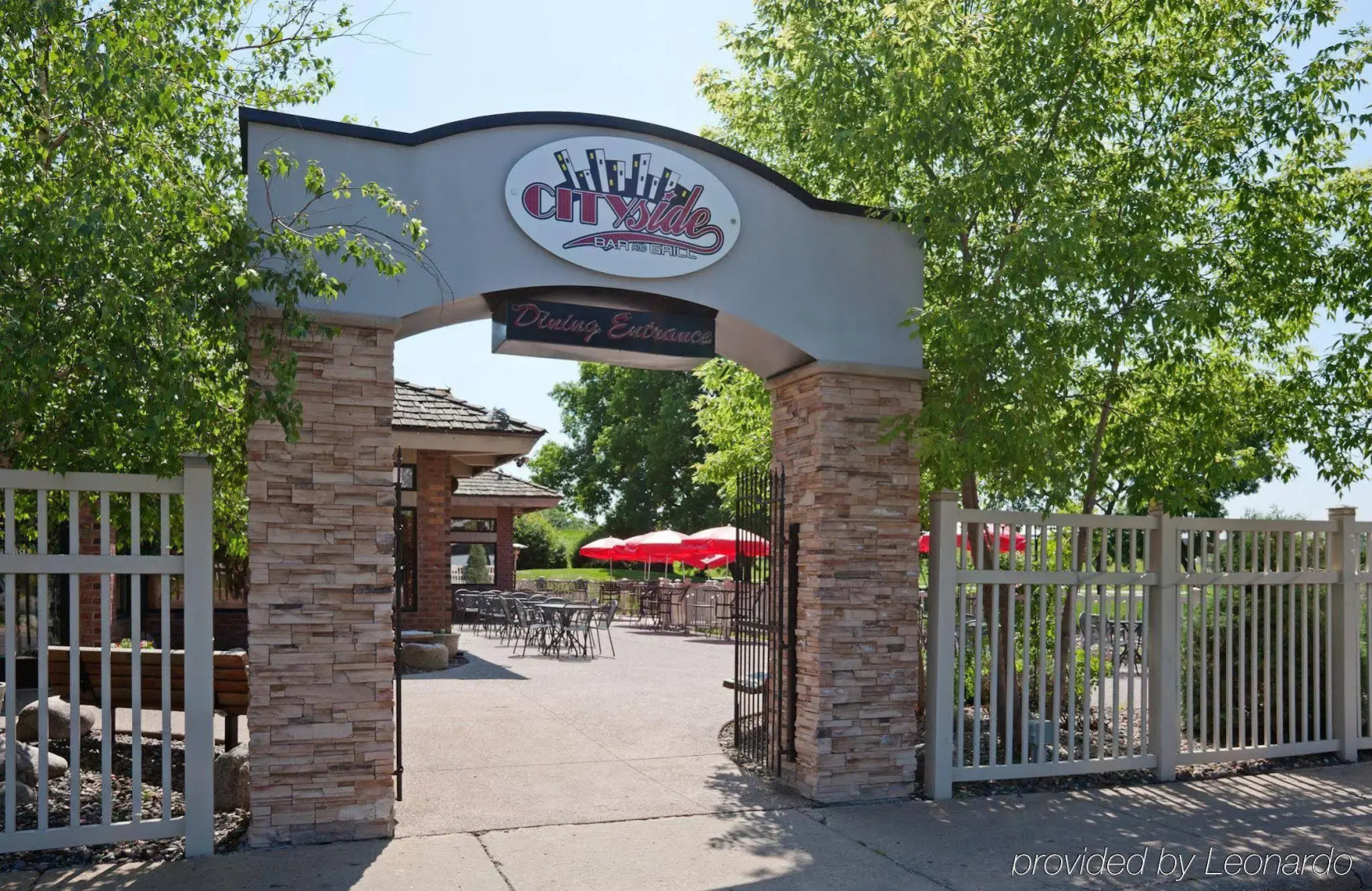 Country Inn & Suites by Radisson, Coon Rapids, MN