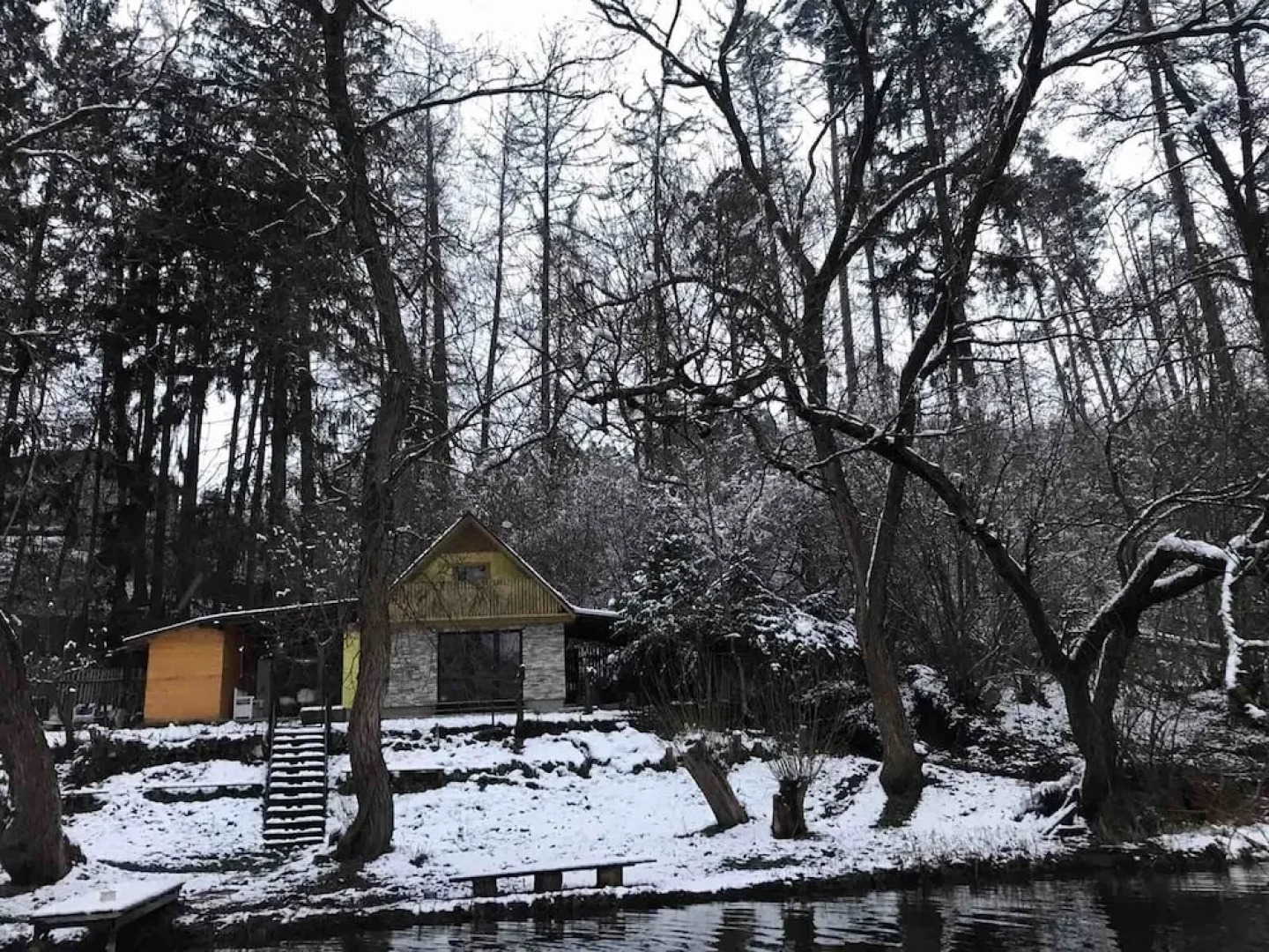Sazava River Cottage With Boating Experience