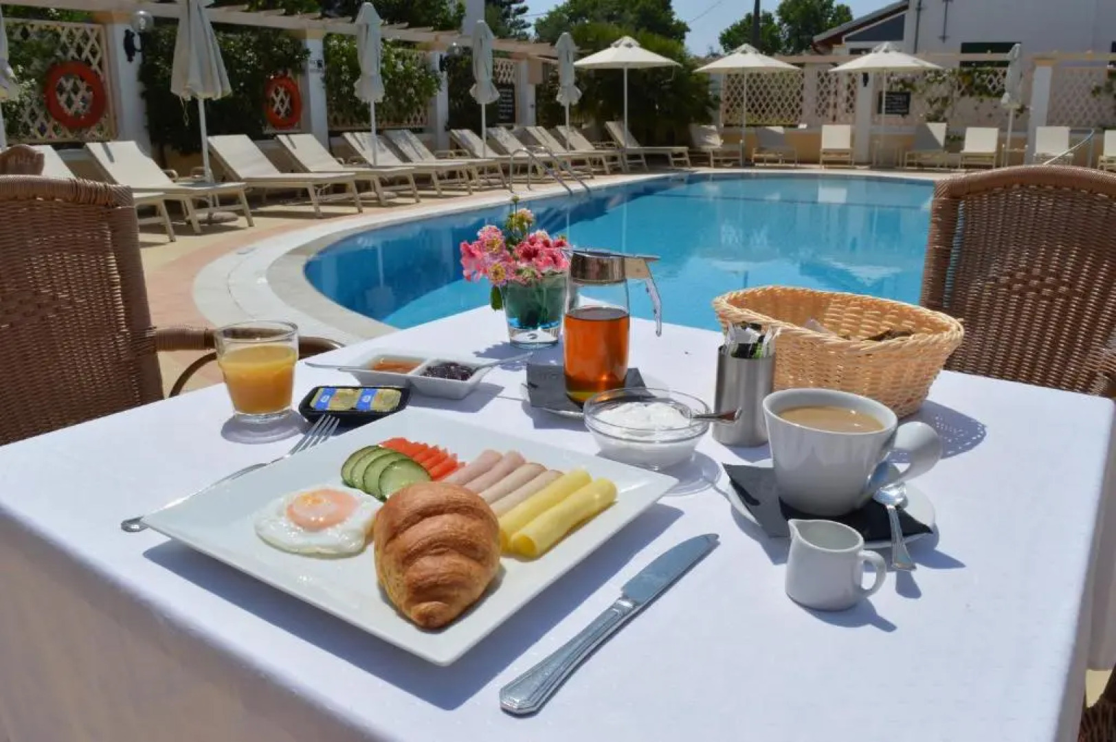 Konstantina Apartments