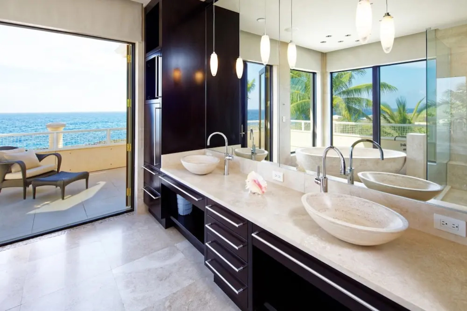 Morning Glory (Villa)