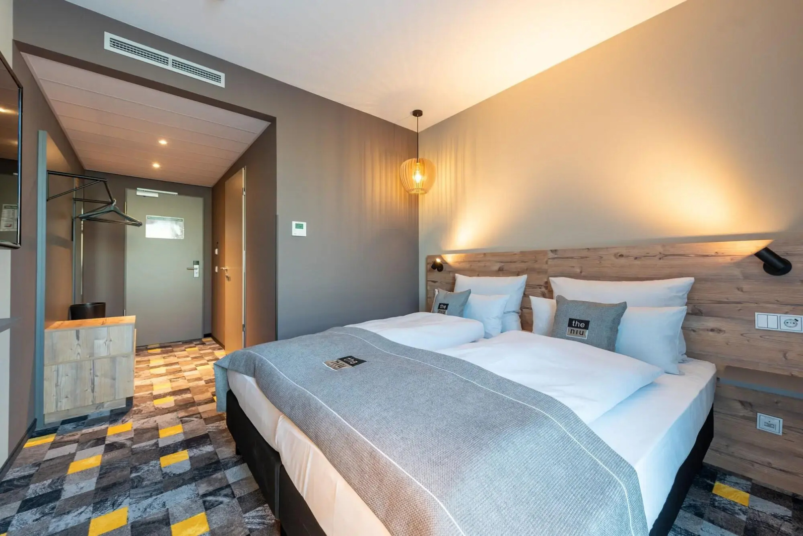 Отель Holiday Inn - the niu, Timber Esslingen, an IHG Hotel