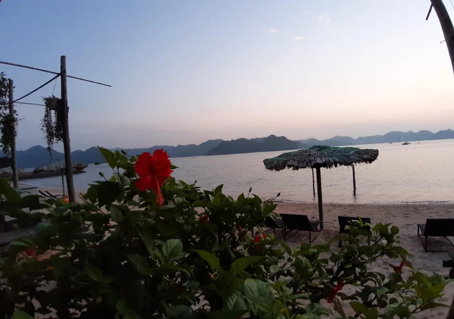 Cat Ong Beach Cottages