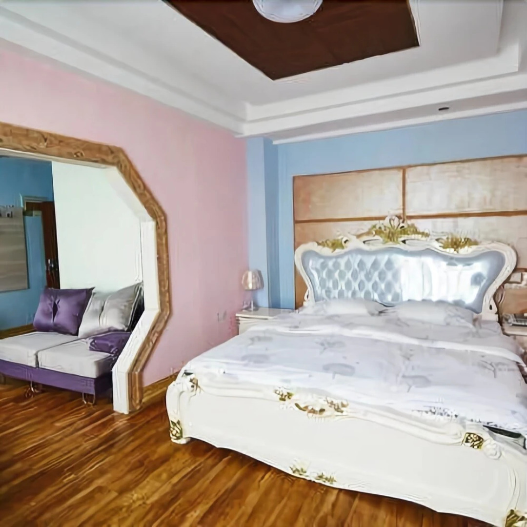 Hai Yue Holiday Hotel