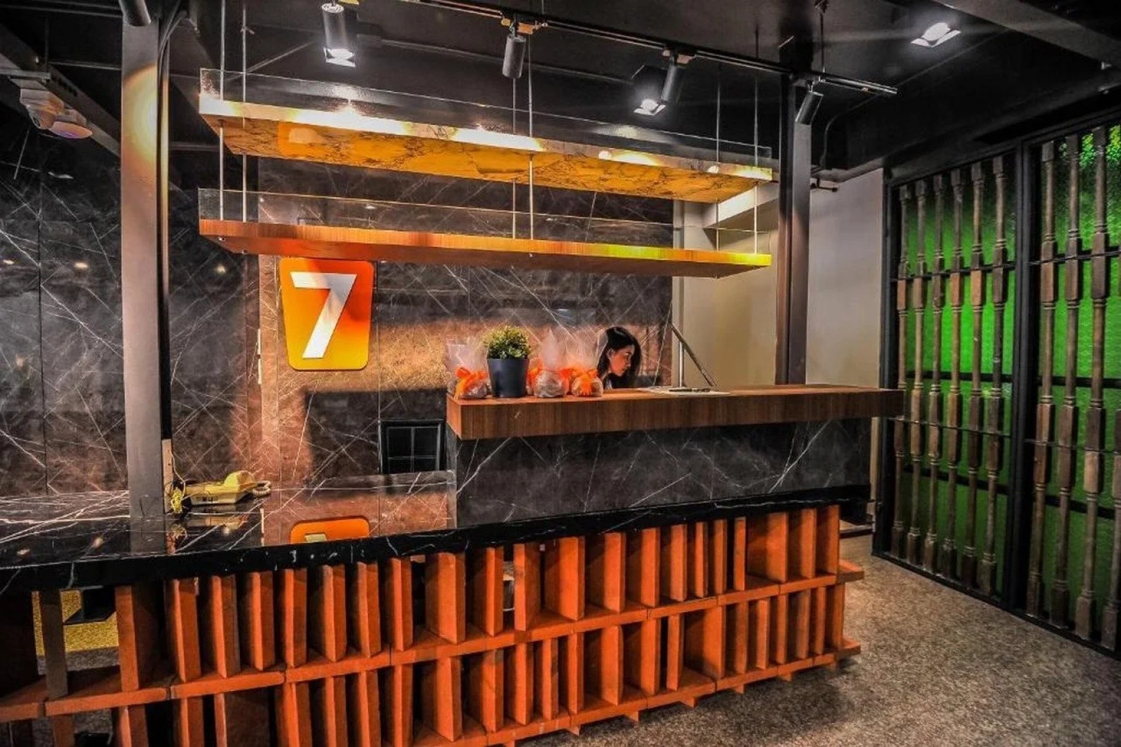 7 Days Premium Hotel at Icon Siam Station