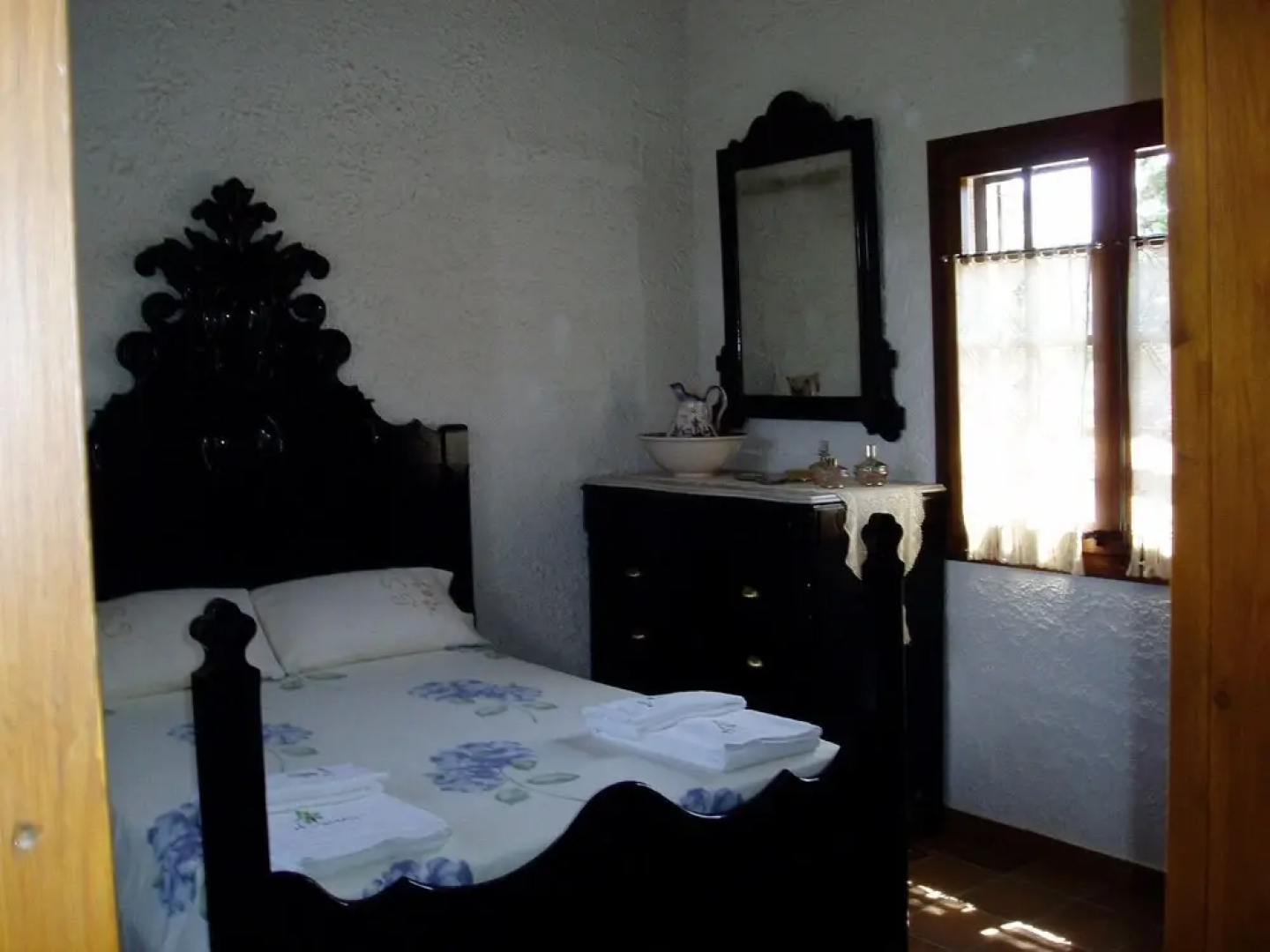 Cottage for a Family Vacation in Montferri With a Private Garden