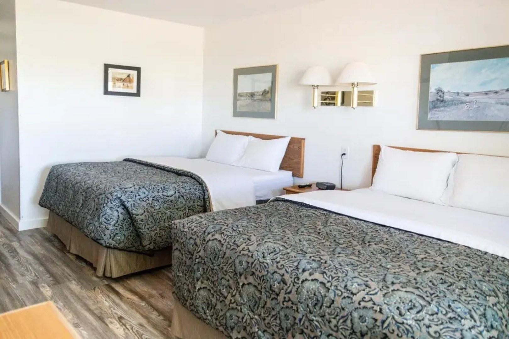 Riverwood Inn Hotel Premiere Double Queen Suite