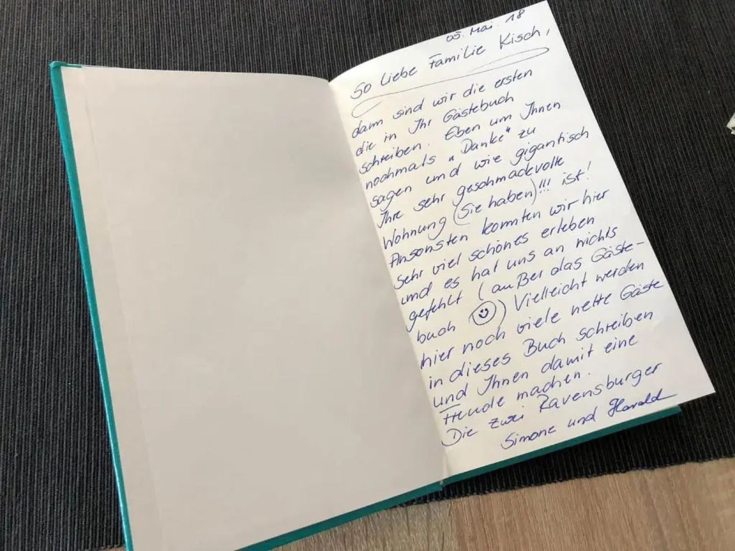 Schöne, neue Ferienwohnung am Rhein und mit Balkon