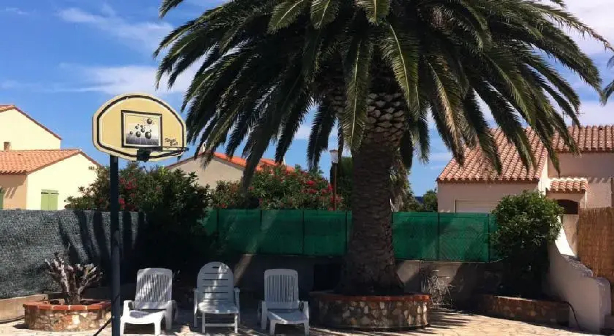 Large Holiday Home Torreilles with 15 metre Pool