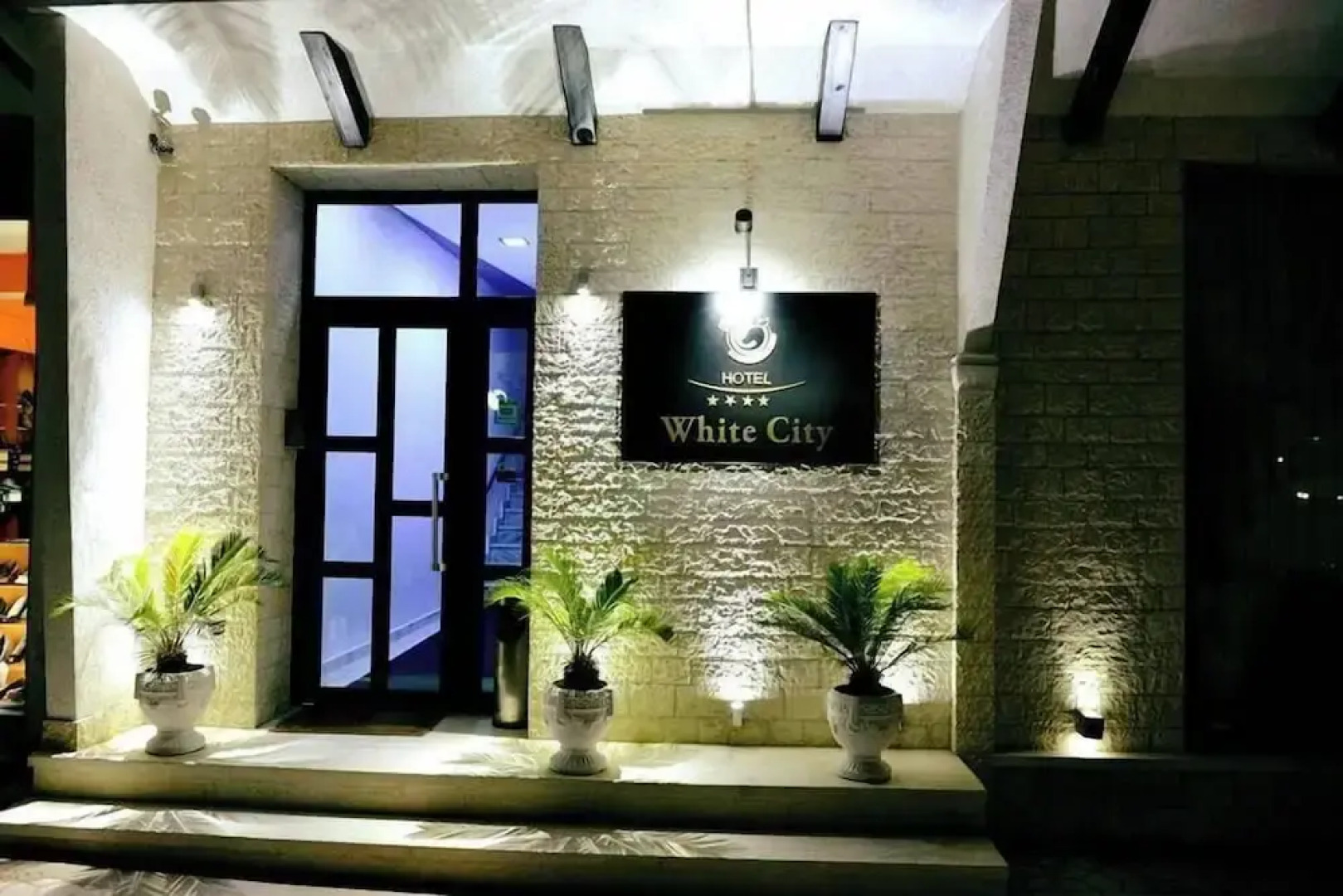 White City Hotel