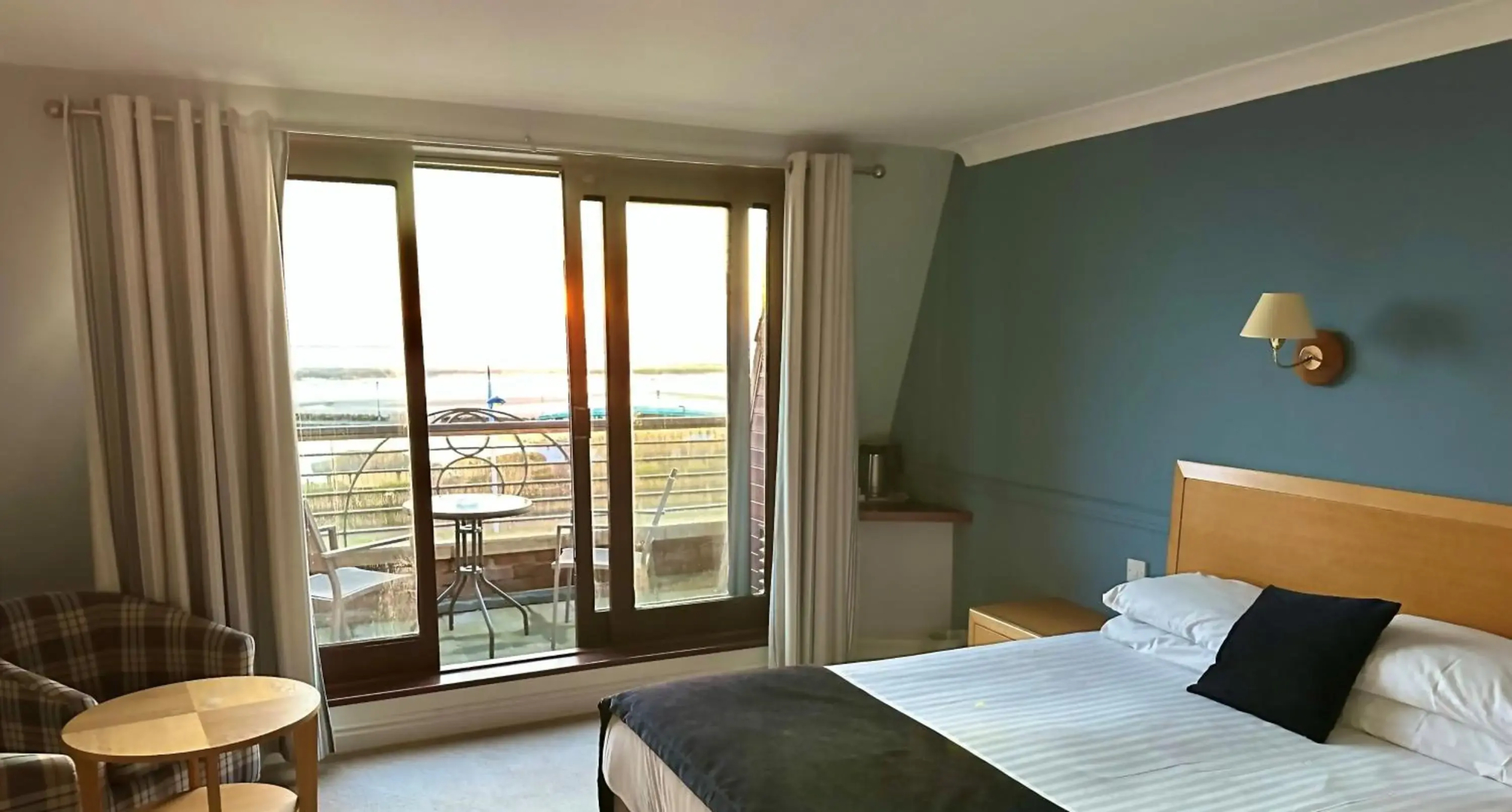 Dalmeny Resort Hotel
