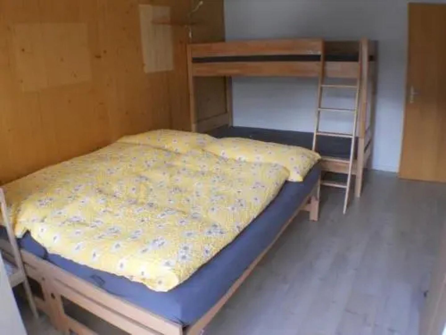 Apartment Kronenplatz 7 # 3