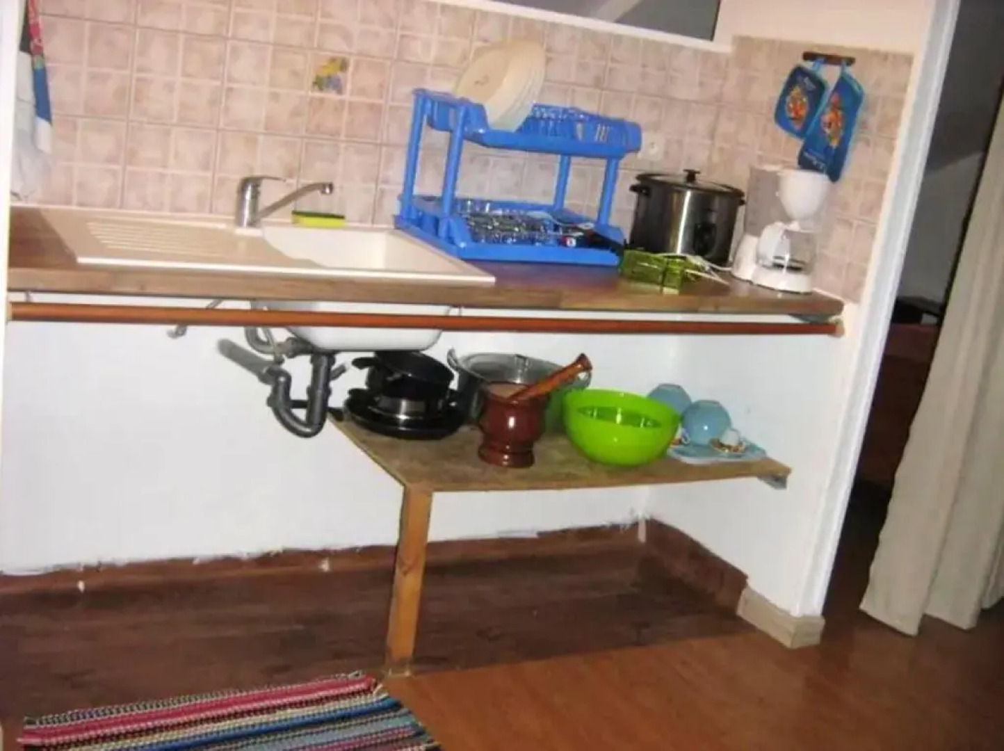 Studio in Saint Andre, With Wonderful sea View, Enclosed Garden and Wi