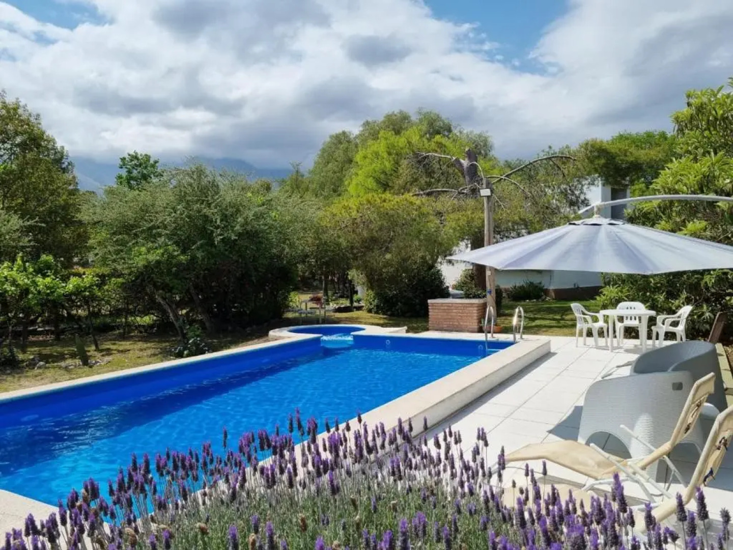 Cabanias El Aguaribay