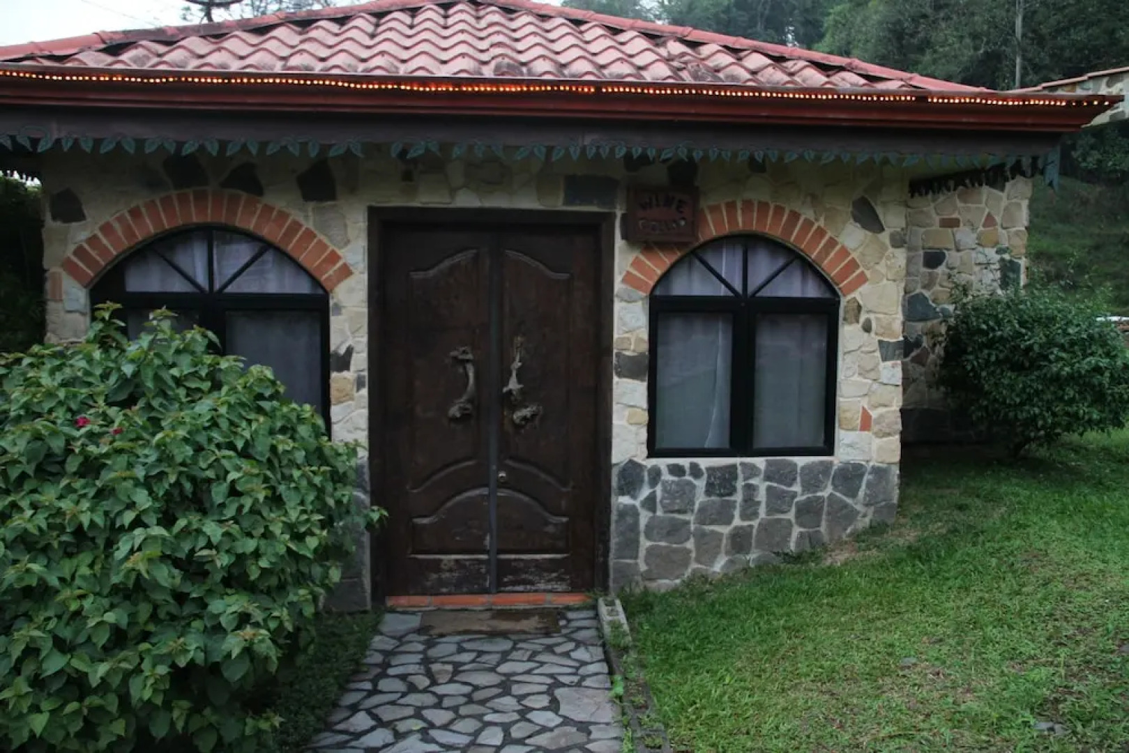 Gingerbread Hotel and Restaurant
