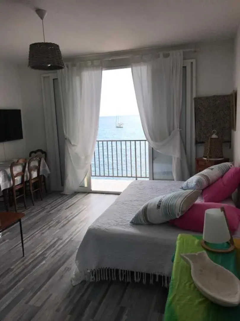 Studio pied dans l’eau CAP CORSE ERBALUNGA