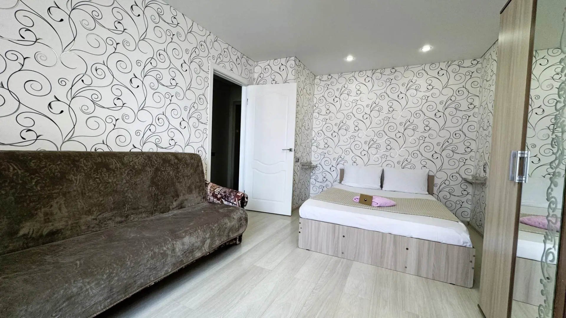 Райт Рум на Братьев Луканиных