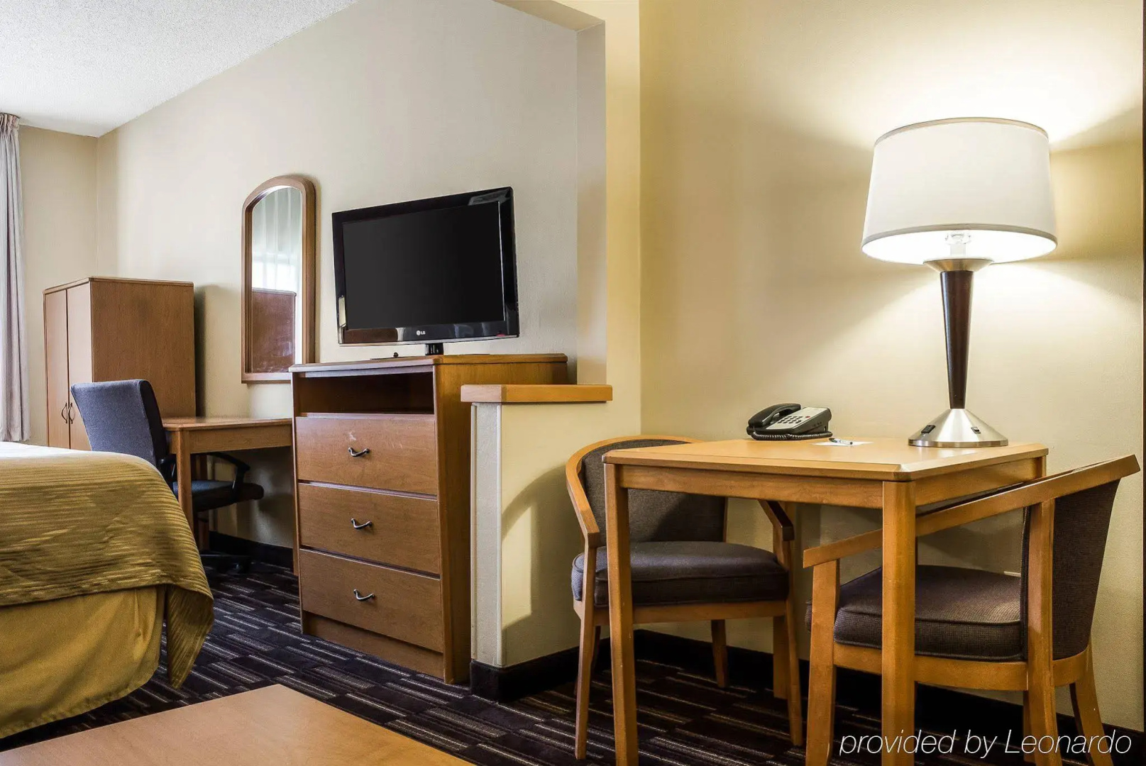 Quality Suites Near West Acres