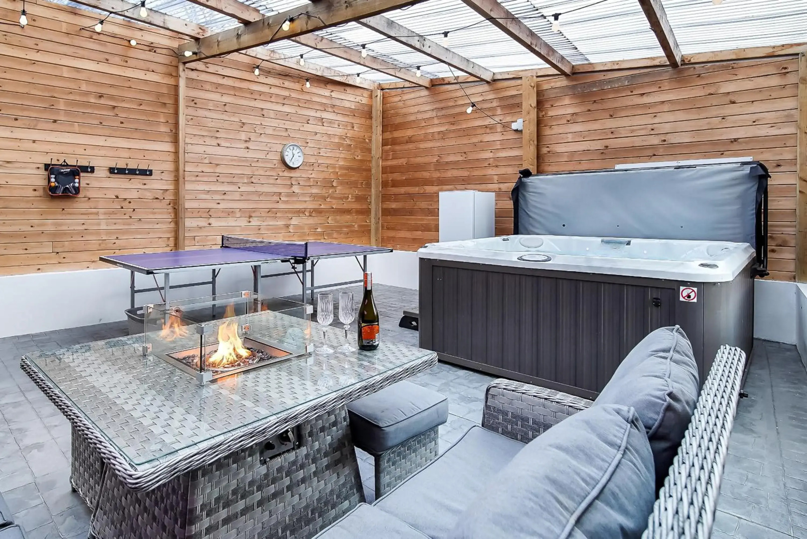 New Glenside Cottage sleeping 4 guests