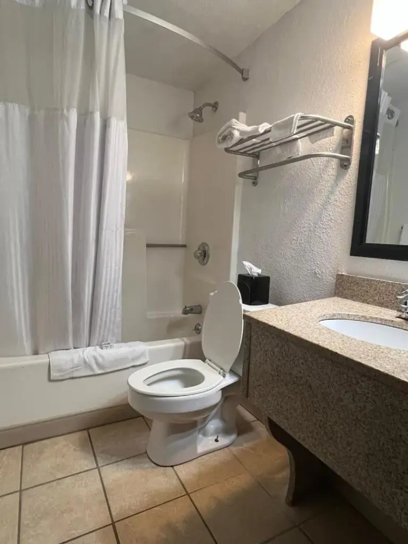 Howard Johnson Express Inn - Effingham