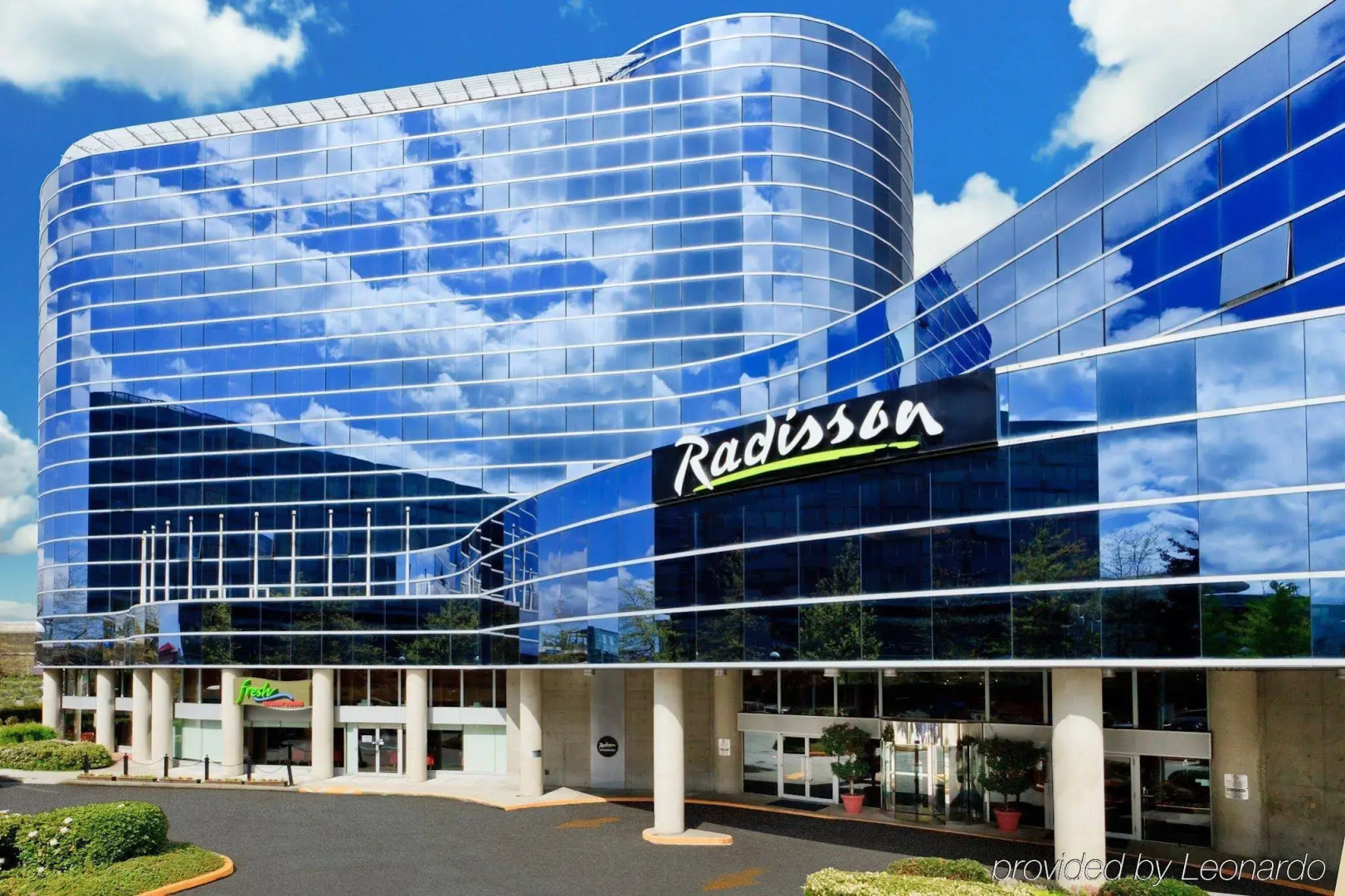 Radisson Hotel Vancouver Airport