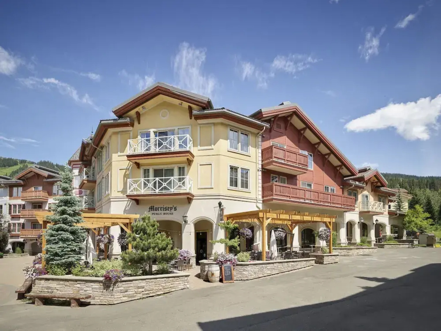 The Residences at Sun Peaks Grand
