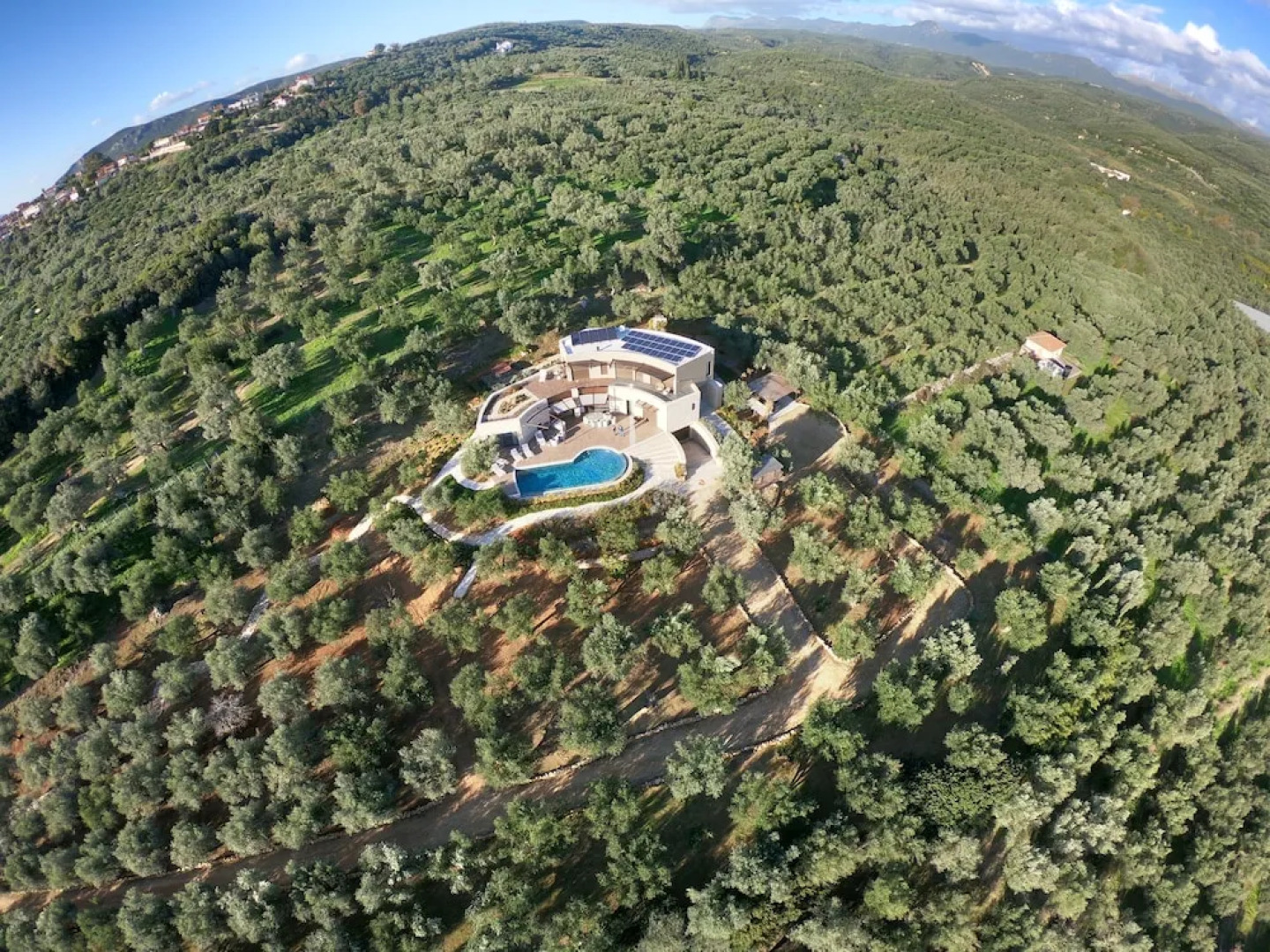 Captivating 5br Pool Villa Close Navarino Golf