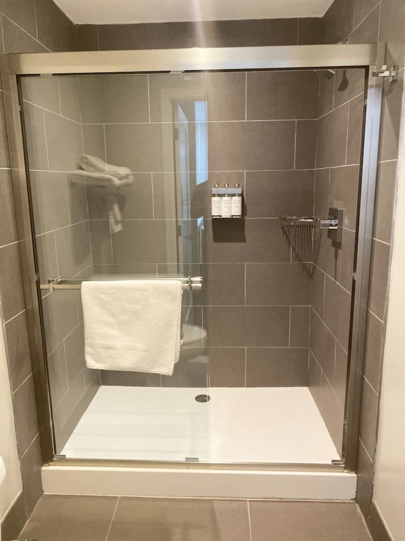 Best Western Crestview Hotel & Suites