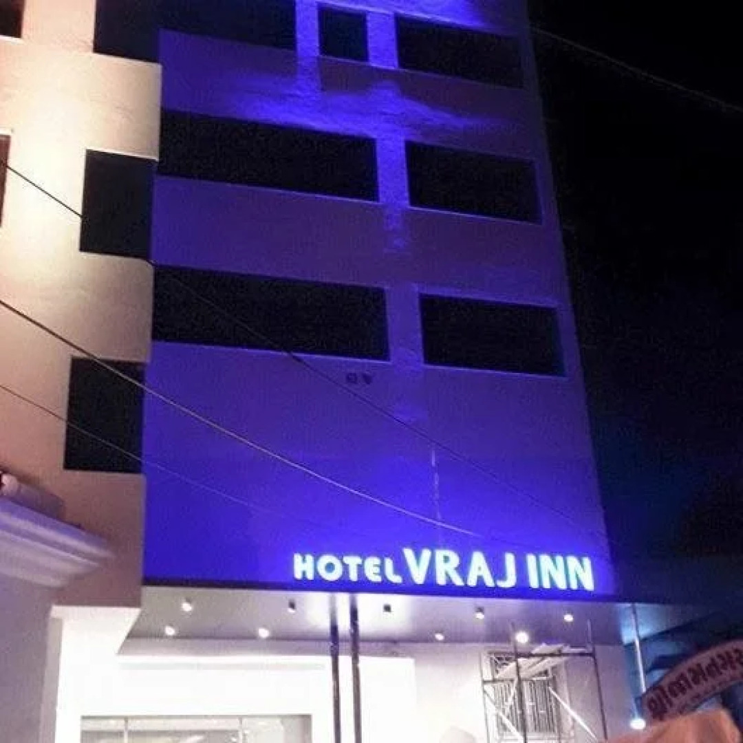 Hotel Vraj Inn