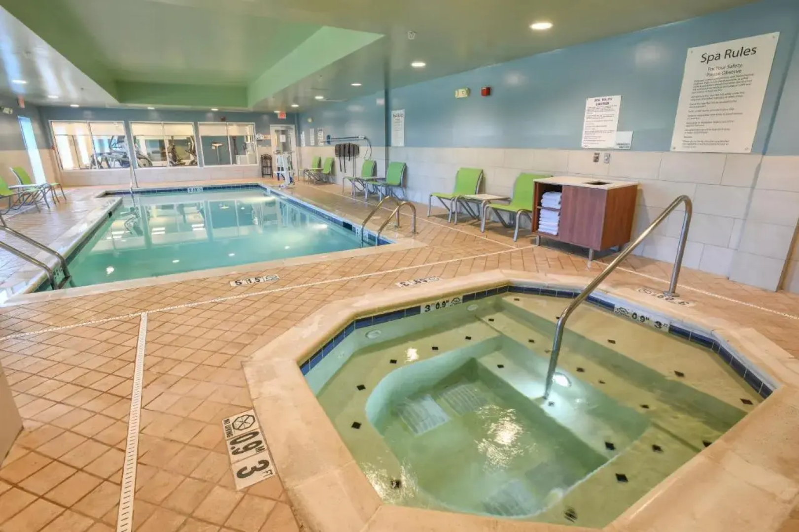 Holiday Inn Exp Richwood Cincinnati S