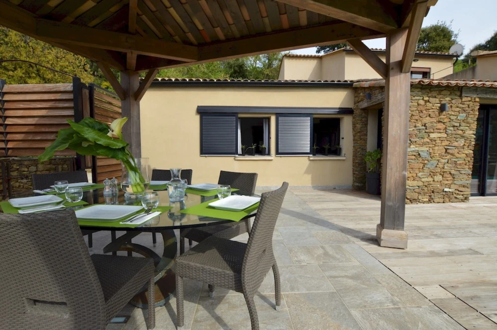 Villa piscine à débordement panorama