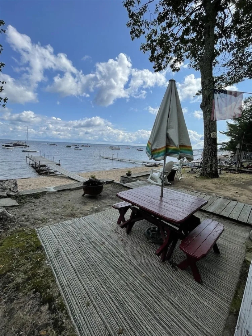 Clearview Limit 6 4 Bedroom Villa by RedAwning