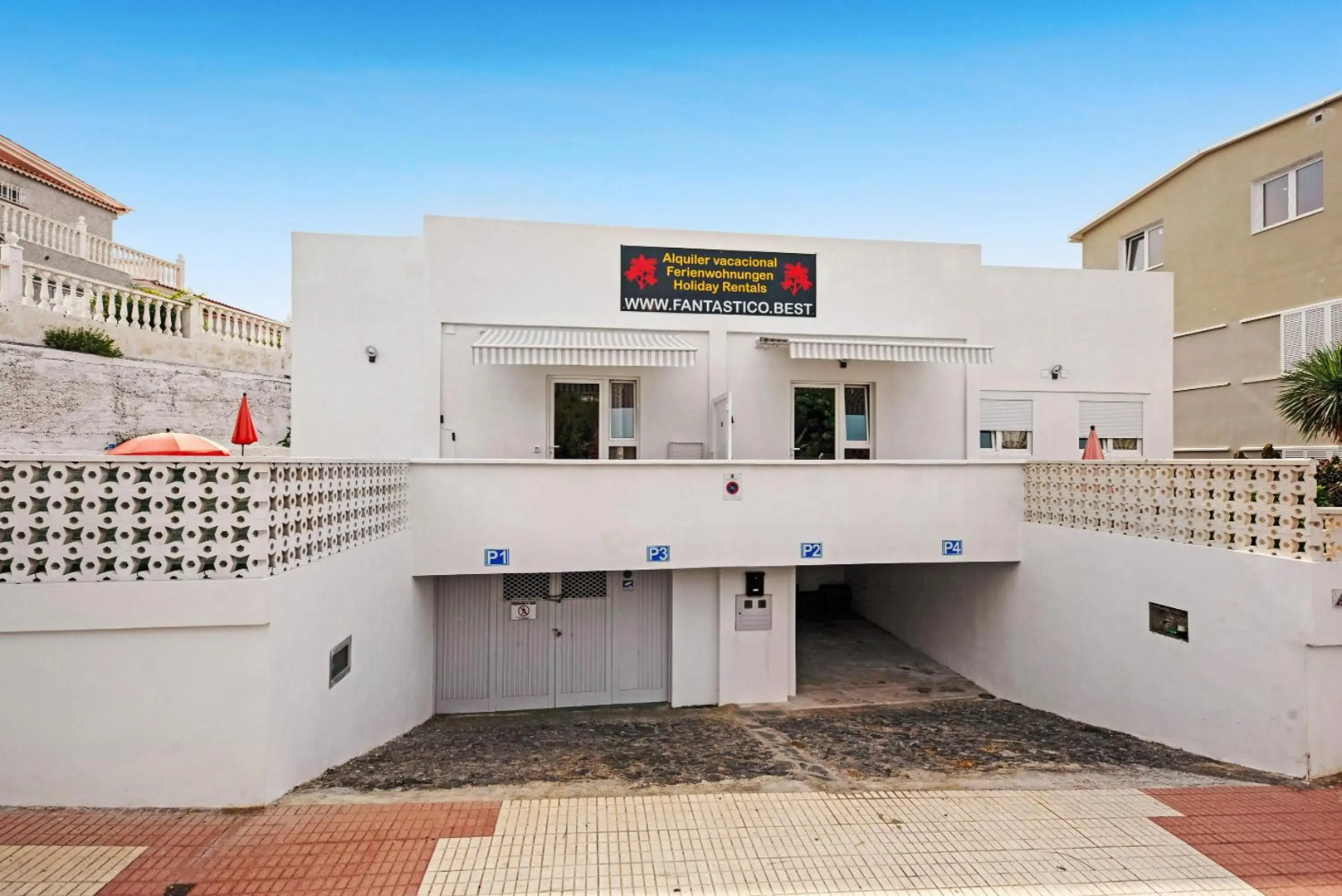 Fantastico 4 - With Large Private Terrace, Free Parking, air Conditioning, BBQ