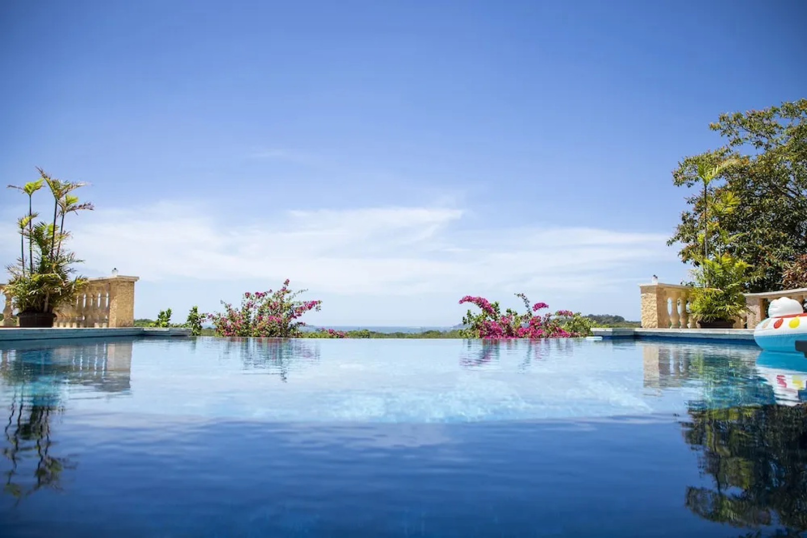El Regalo Resort