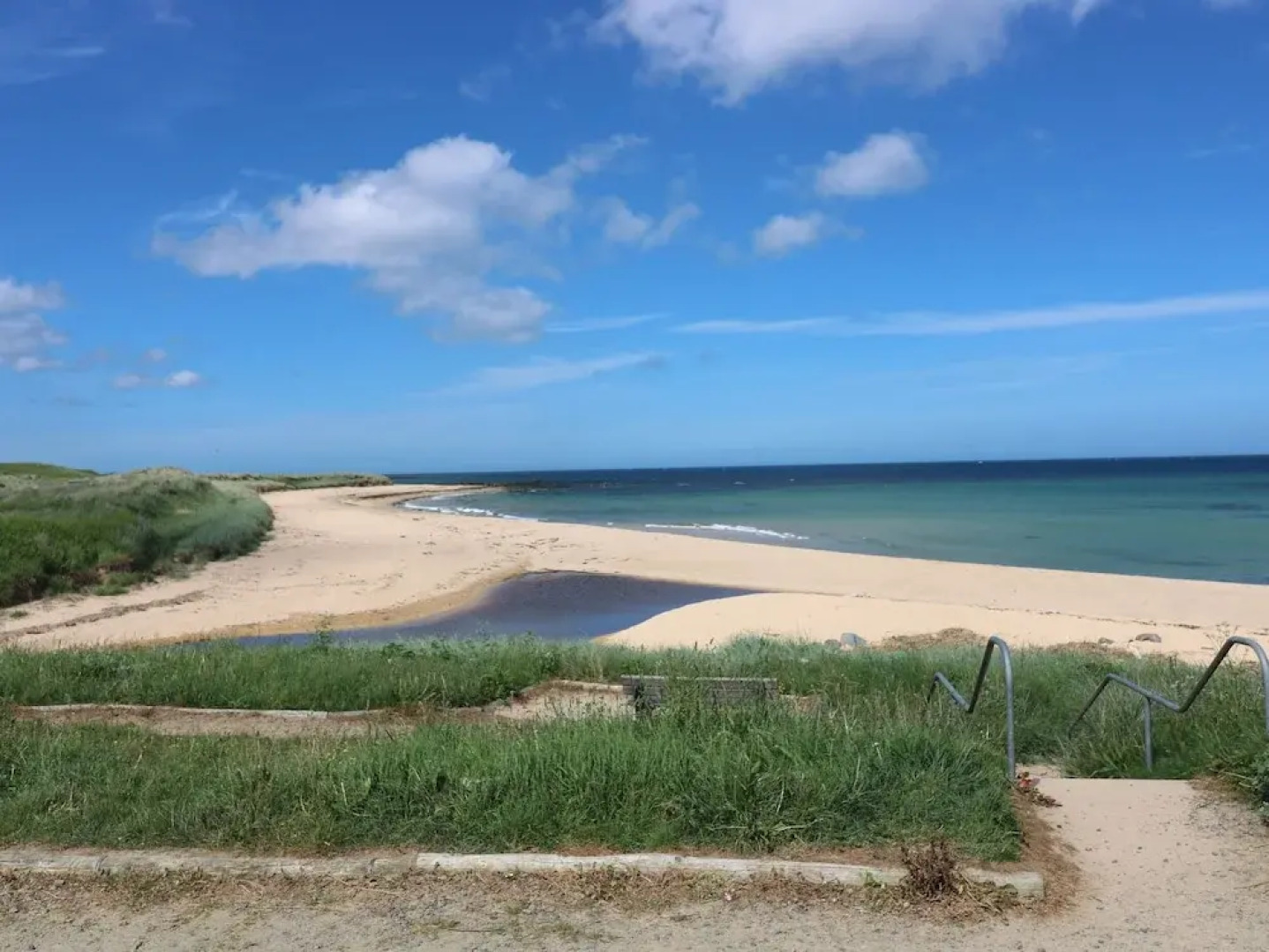 Bella's Beach Cottage