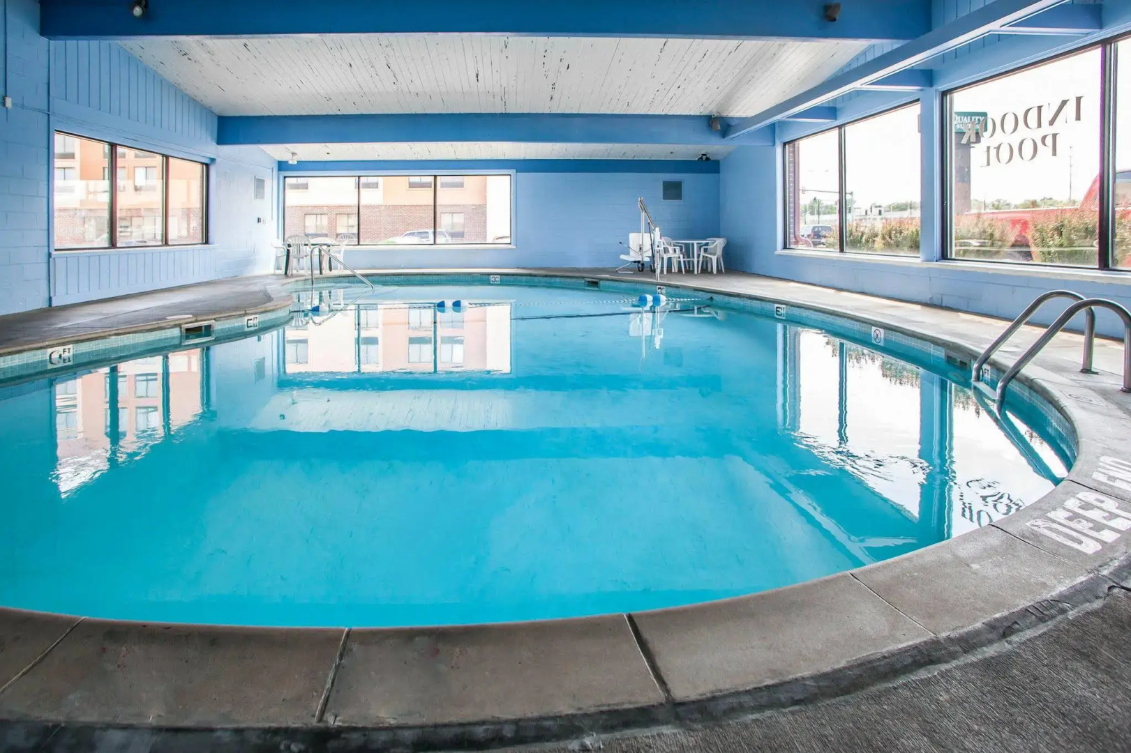 Rodeway Inn & Suites Milwaukee Airport