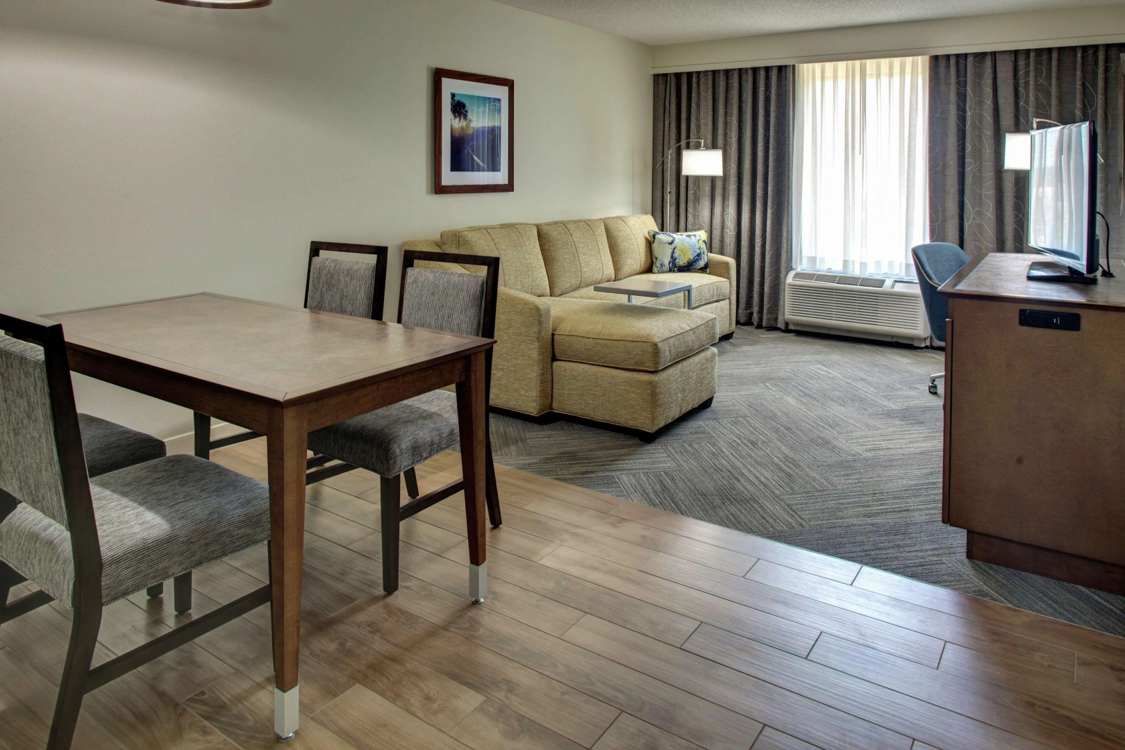 Hampton Inn & Suites Lake Mary At Colonial Townpark