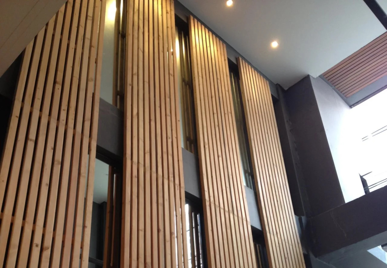 5ive Beach House Hotel