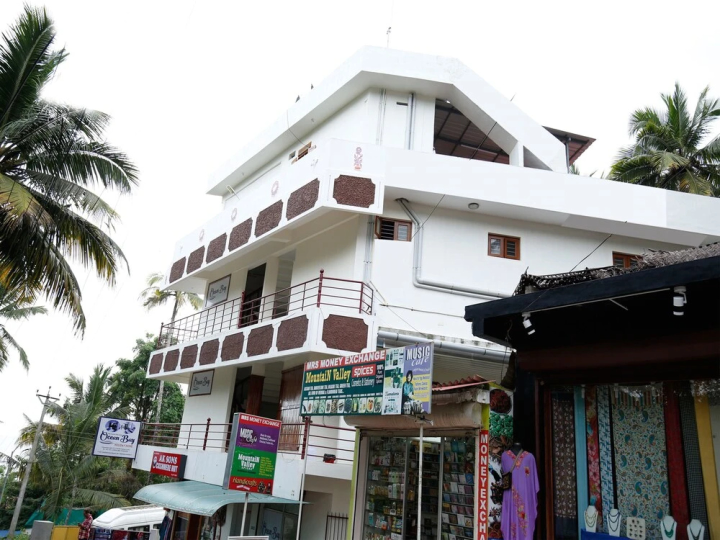 OYO 10049 Hotel Ocean Bay