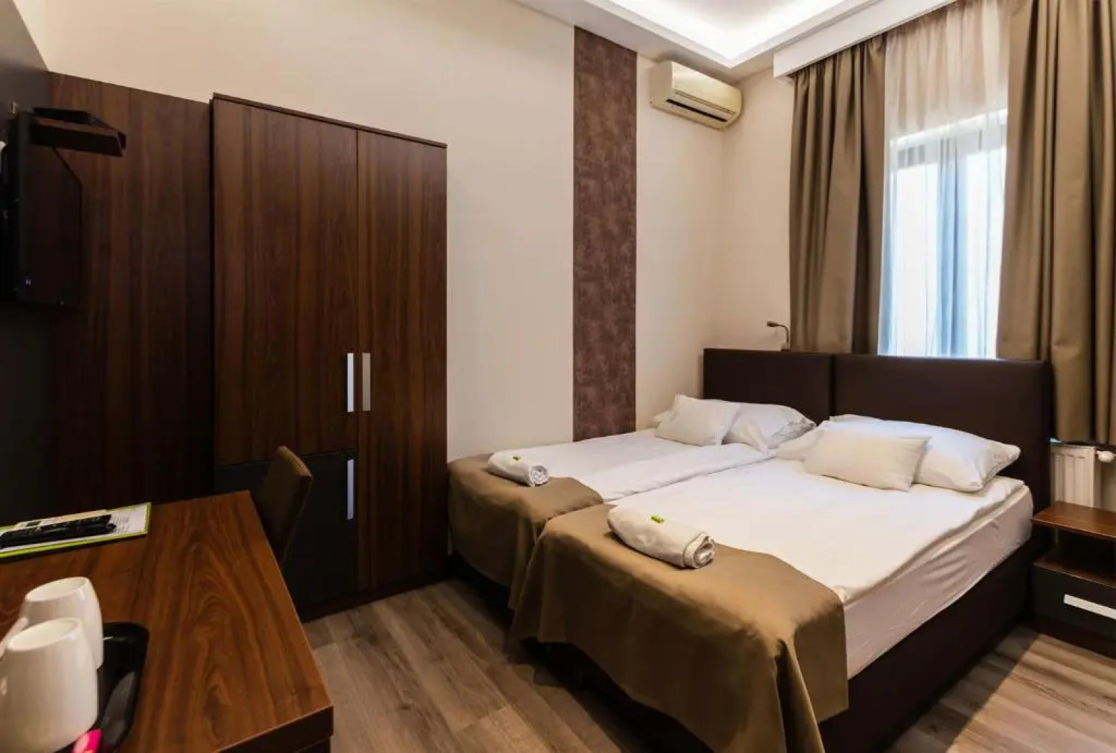 Vén Diófa De Lux Panzió