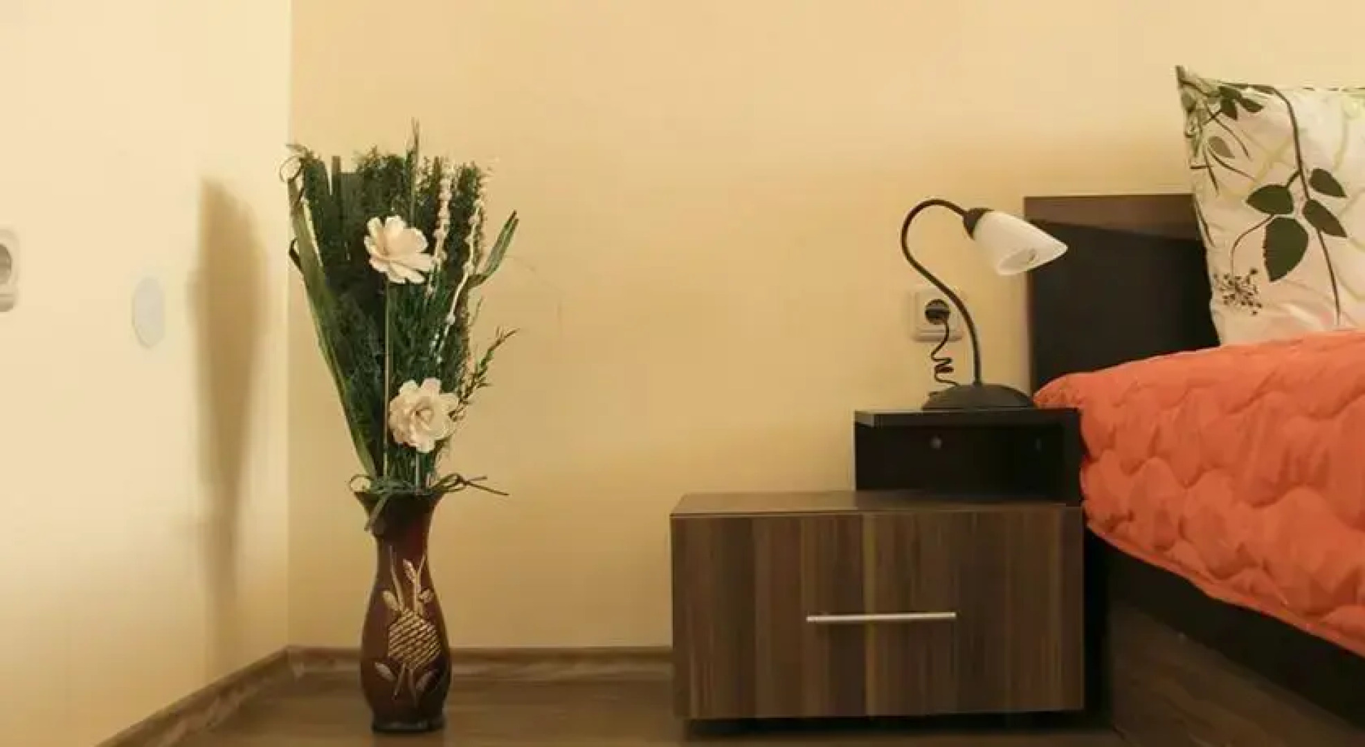 Guest House "Momchil"