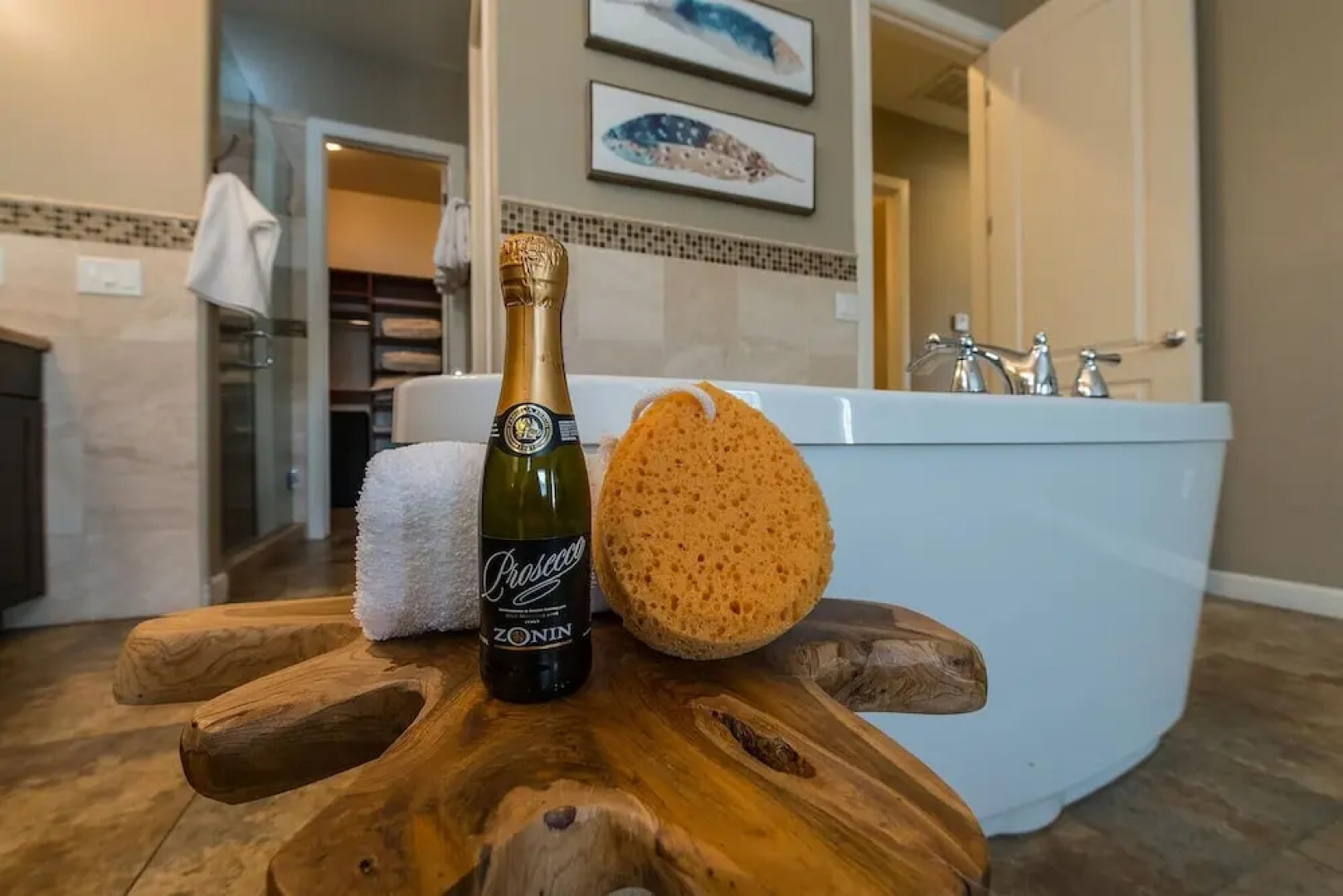 Pueblo Viejo by AvantStay | 5min Drive to Old Town - Sleeps 14